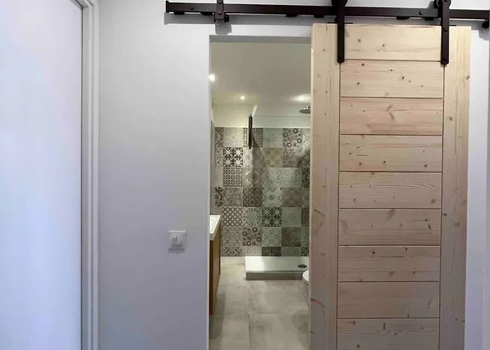 En Face De La 아파트